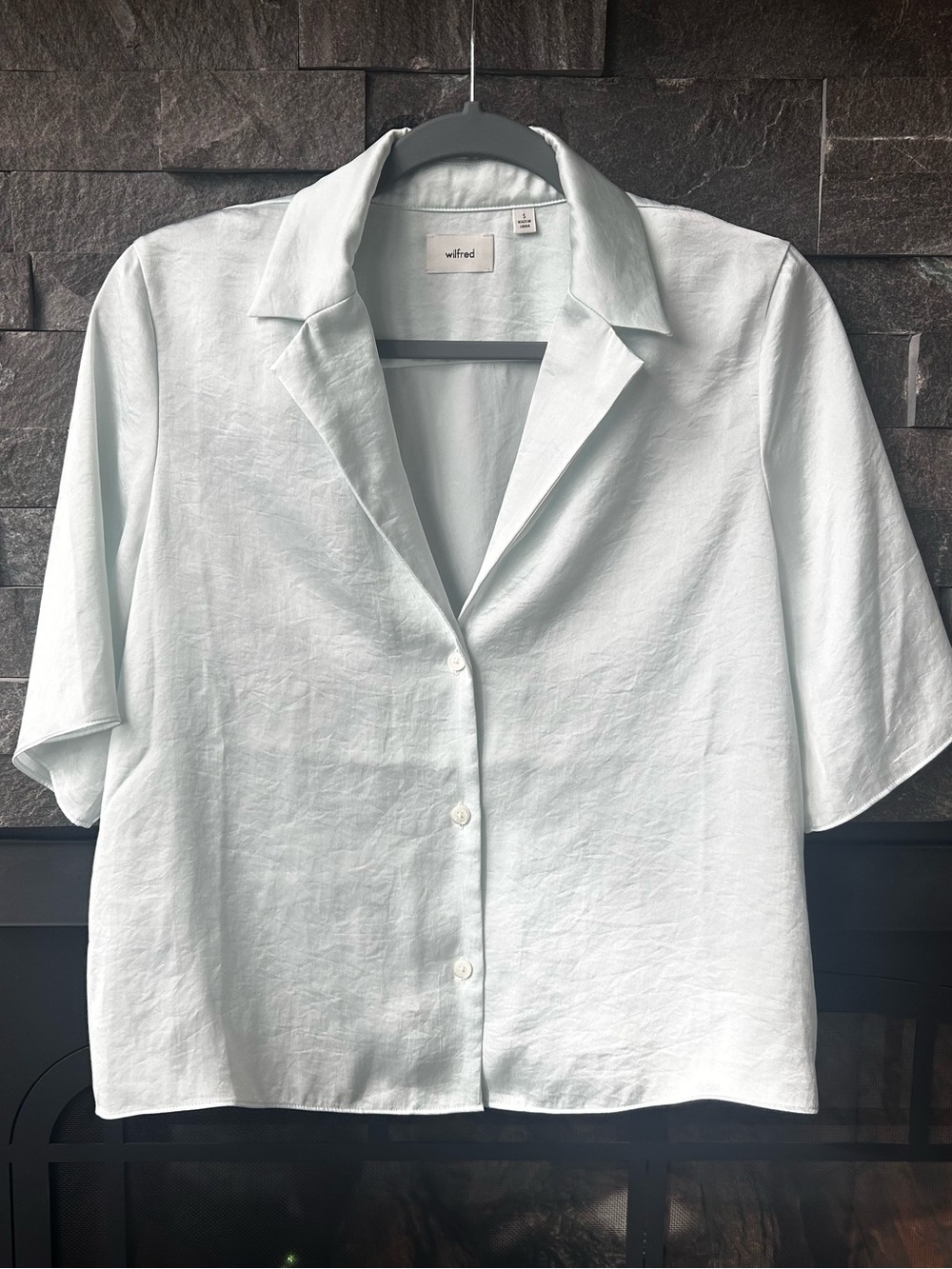 Aritzia Wilfred Beso Satin Short Sleeve Button Down in Pastel Mint Blue